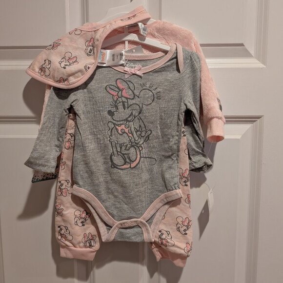 NWT Baby Girls' Disney Minnie Mouse 4pc set - Light Pink 6-9 month Gift Set - Picture 4 of 8